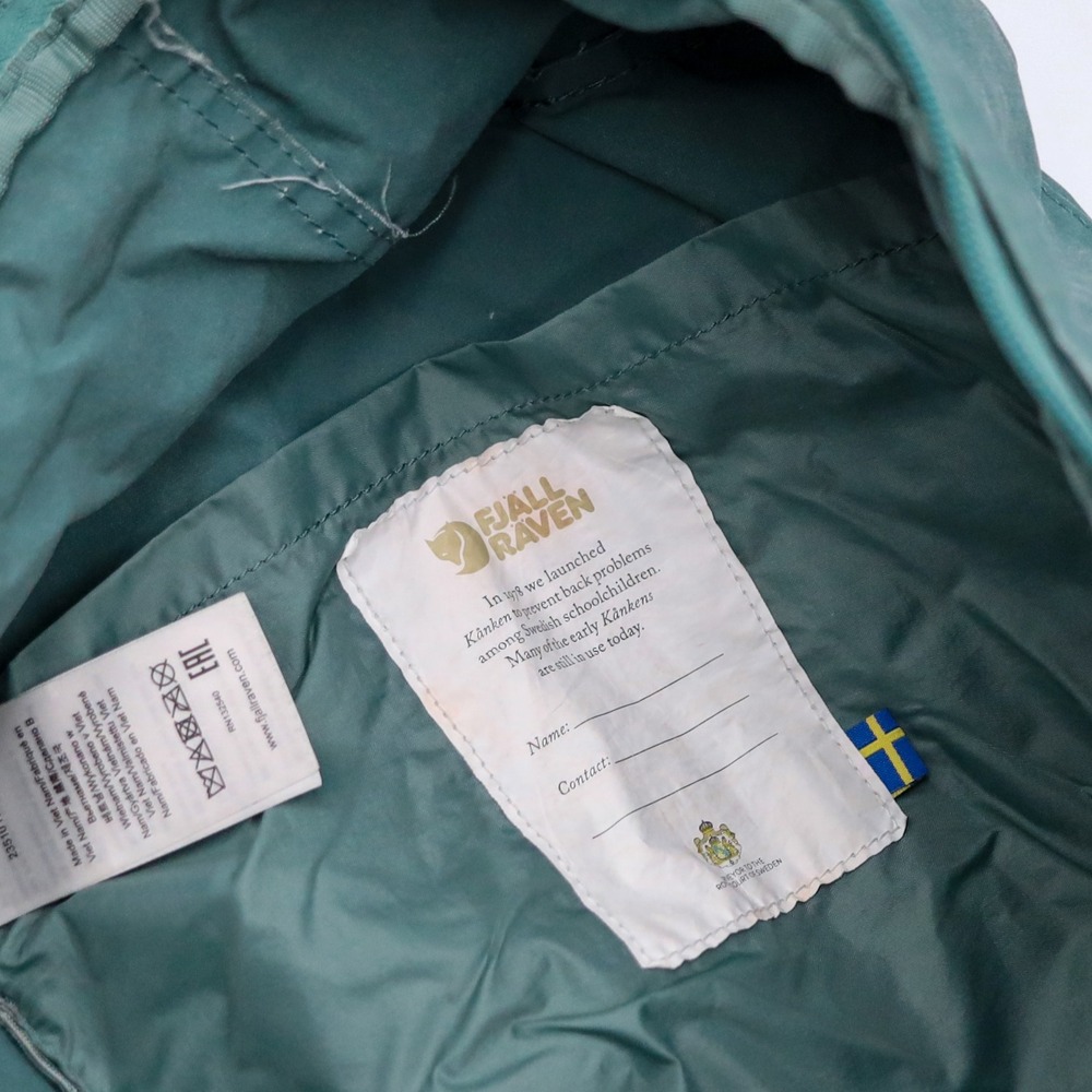 Fjällräven Kånken Backpack Unisex Frost Green Vinylon Classic Outdoor School Bag - Picture 9 of 16